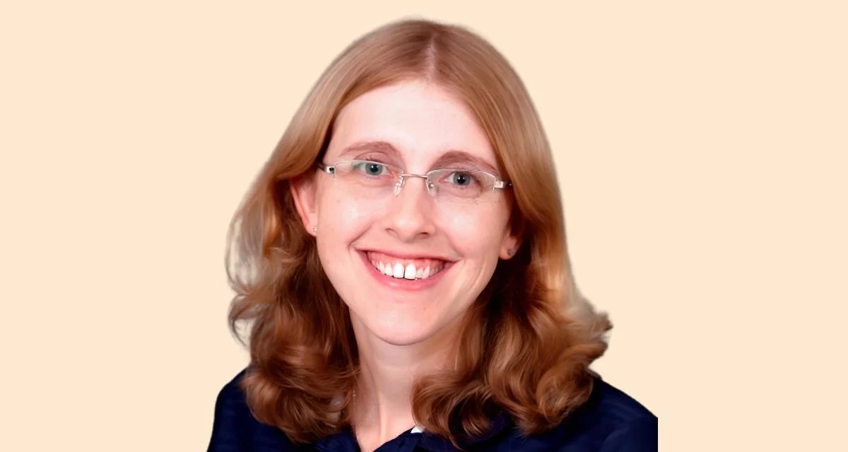 Lori Bonacci, Head Coach