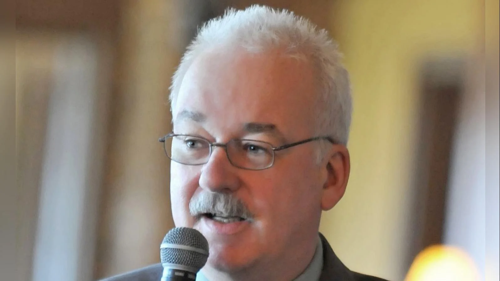 Arizona Senate bill by Sen. Kavanagh prohibits candidate support sources on municipal ballots