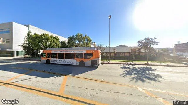 716 S Fair Oaks Avenue, Pasadena, CA 91105-1132