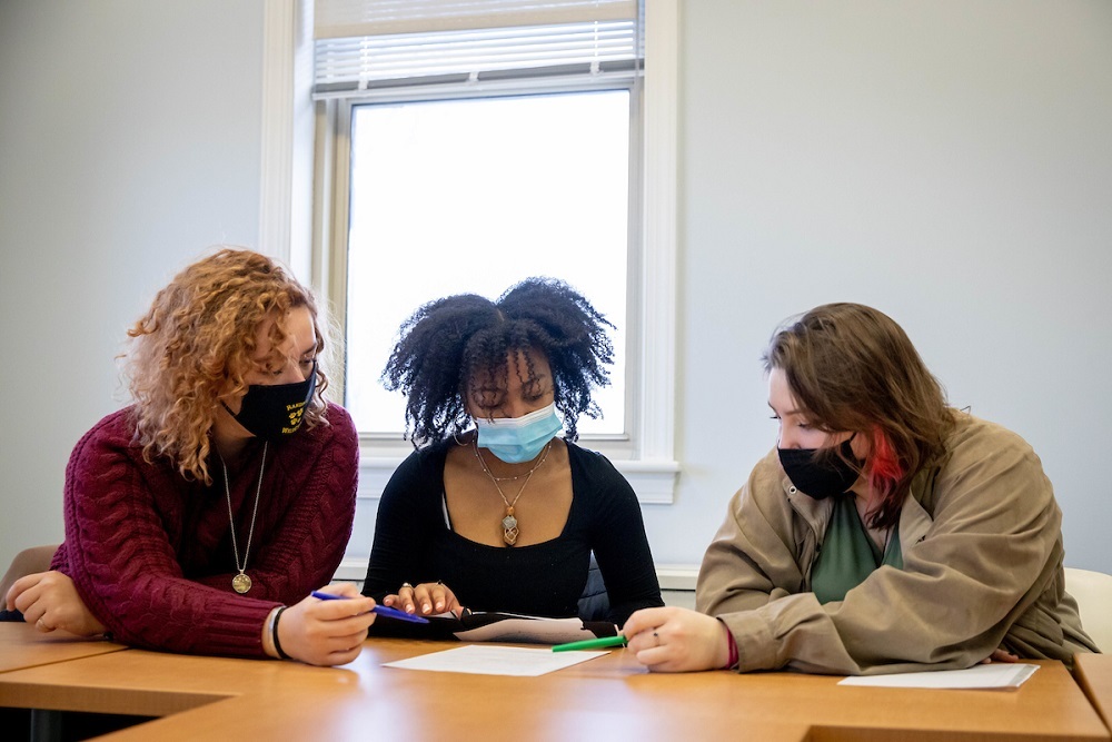 Randolph Students to Debate Pandemic Ethics During VFIC Ethics Bowl