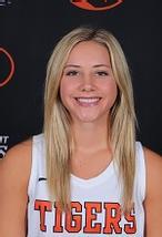 East Central Oklahoma University Women’s Basketball Gifts Seniors with Win