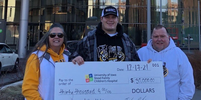 Iowa center Tyler Linderbaum donates thousands to Children’s Hospital. Iowa center Tyler Linderbaum donates thousands to Children’s Hospital.