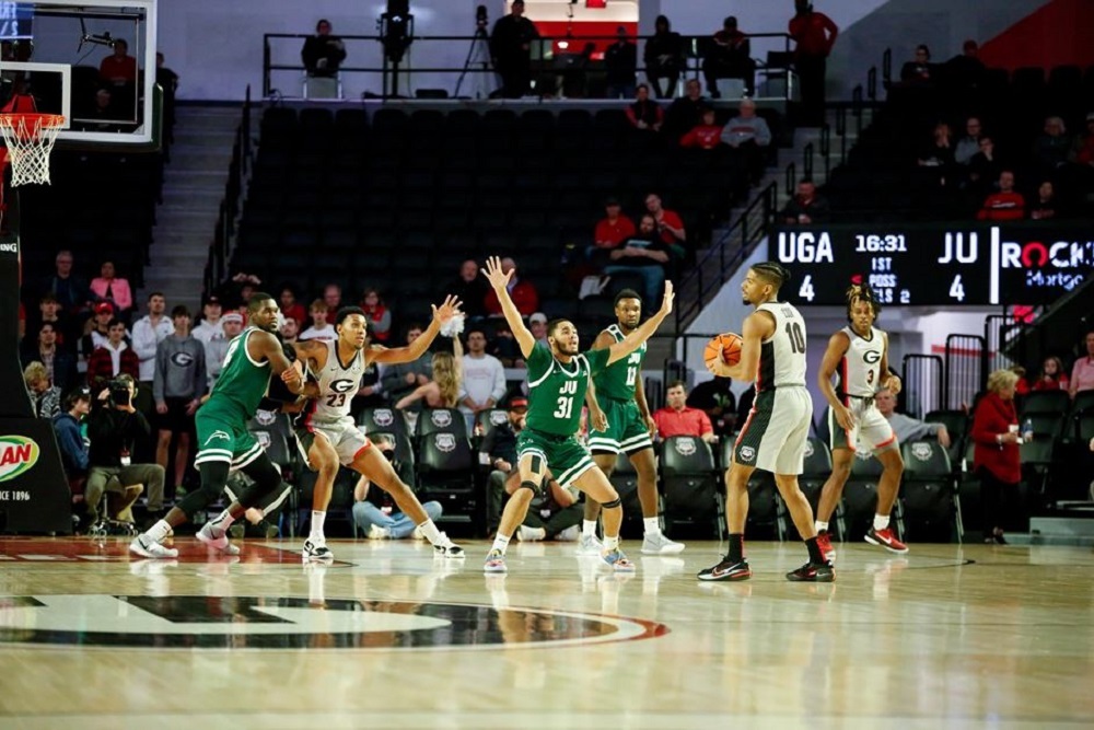 Marsh’s double-double not enough at Georgia Marsh’s double-double not enough at Georgia