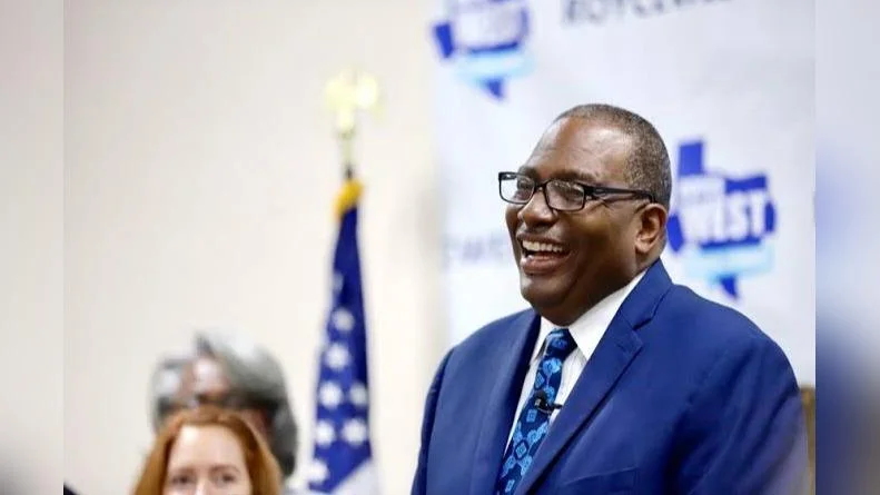 Royce West introduced SB 2866 to the Texas Senate — what to know