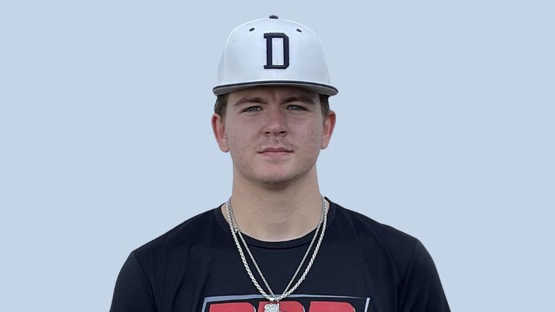 Alex Stepaniak announce his commitment