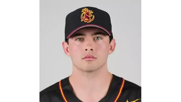 Carter Bennett, former Chaminade Preparatory College baseball player will compete with his collegiate team for the NCAA Division III Baseball Championship