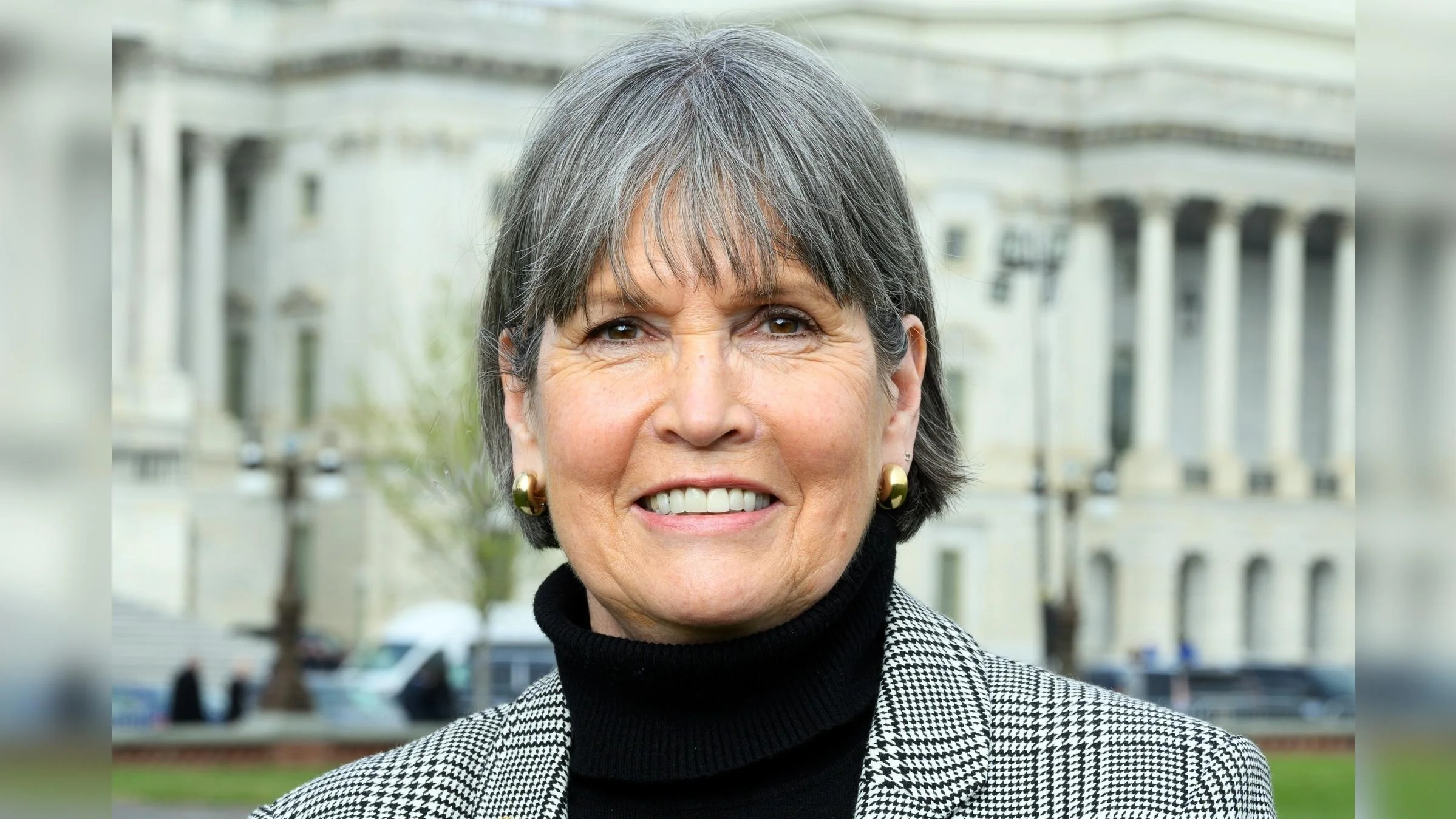 Rep. Betty McCollum addresses government shutdown and scam alert in October 2025 tweets