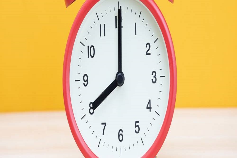 HERZING COLLEGE: 8 Genius Tips for Waking Up Early