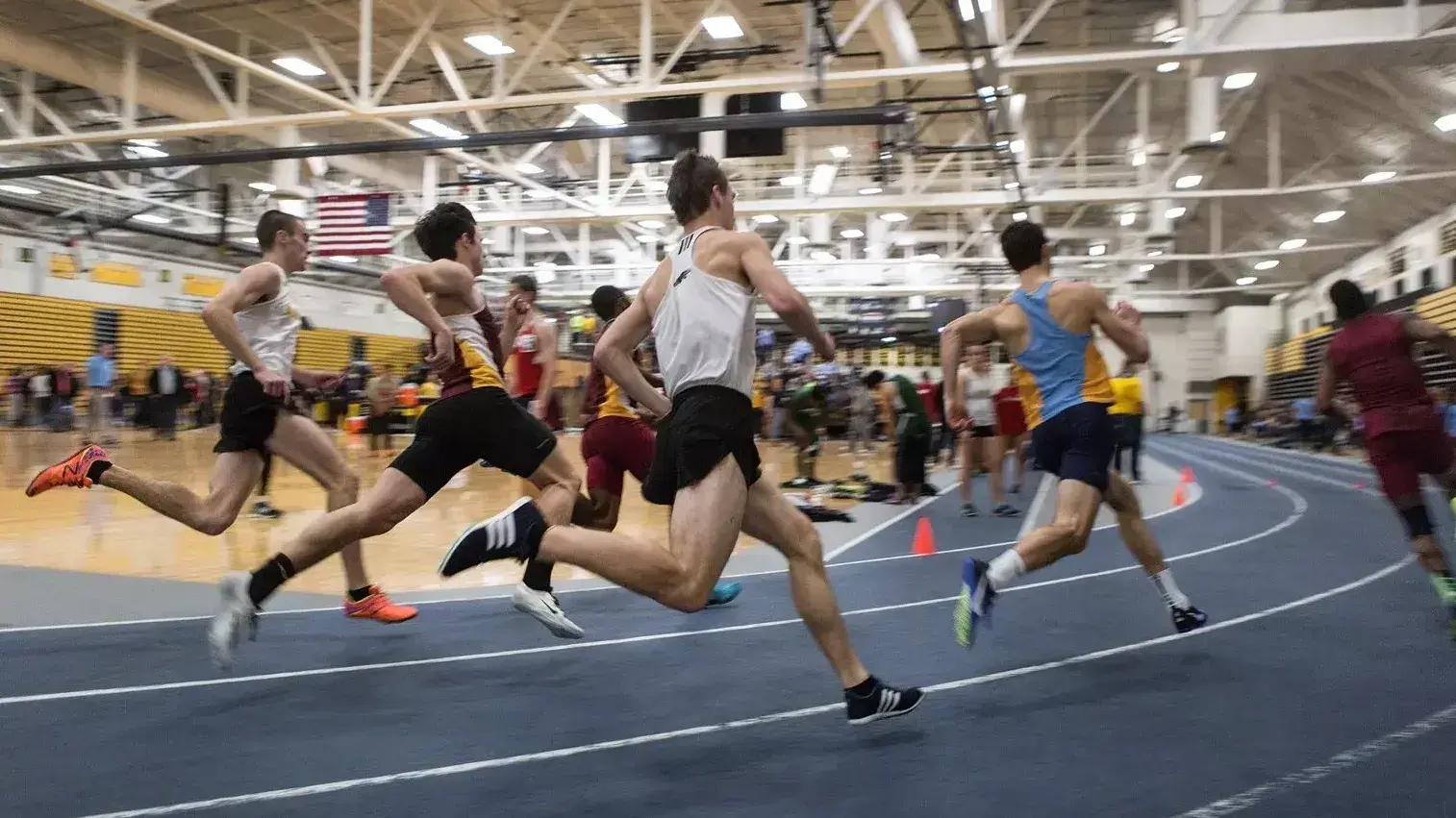 Milwaukee track & field teams prepare for Grand Valley State’s Big Meet Friday