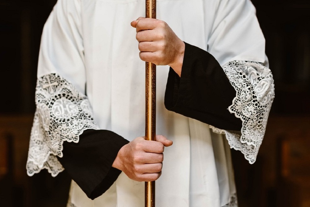 Altar Server Training (New and Returning)