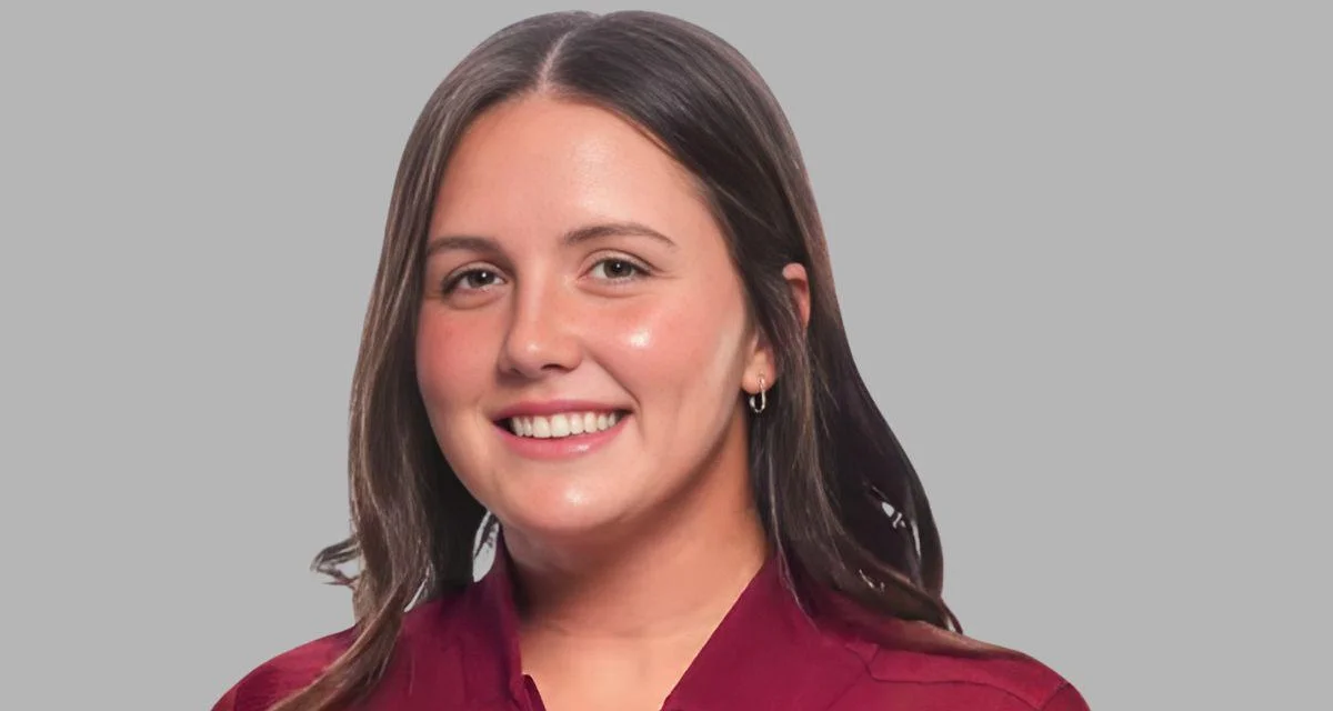 Lexi Alexen, Player at University of Massachusetts women%27s swimming and diving team - University of Massachusetts