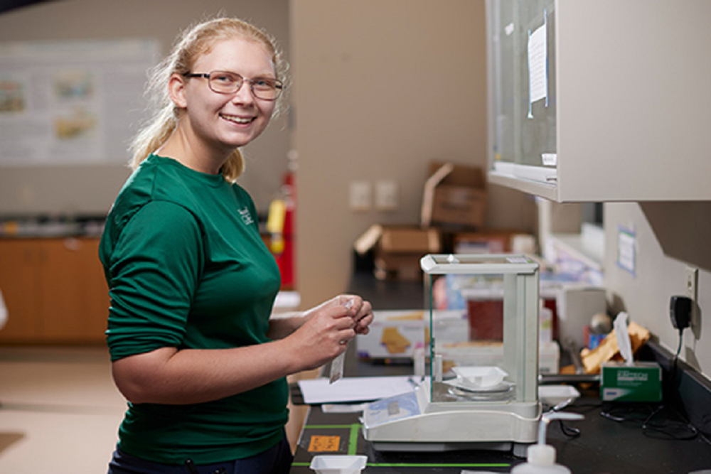 Alumna gathers rare seeds in hopes of preserving plants for future generations Alumna gathers rare seeds in hopes of preserving plants for future generations