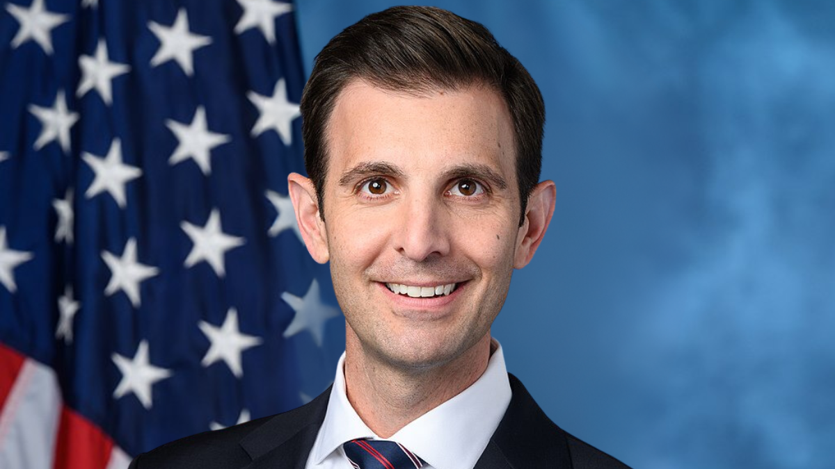 Rep. Deluzio votes to count illegal aliens towards seats in Congress