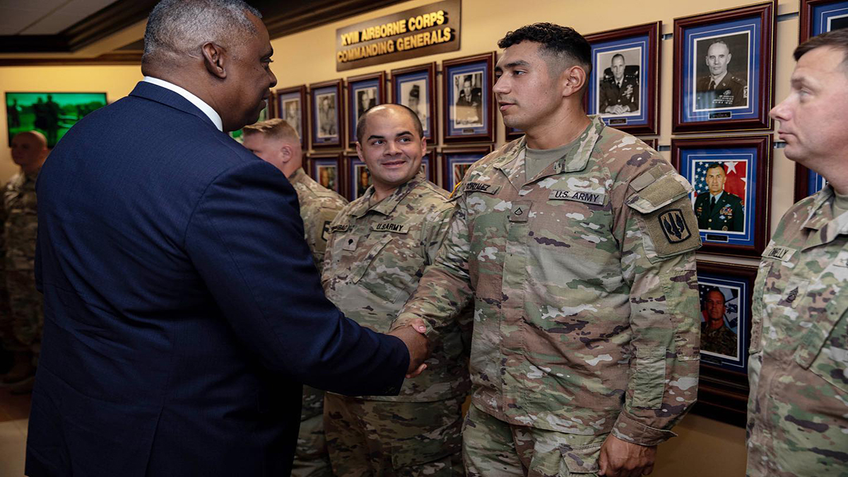 Secretary of Defense welcomes 18th Airborne soldiers home after Ukraine support mission Secretary of Defense welcomes 18th Airborne soldiers home after Ukraine support mission