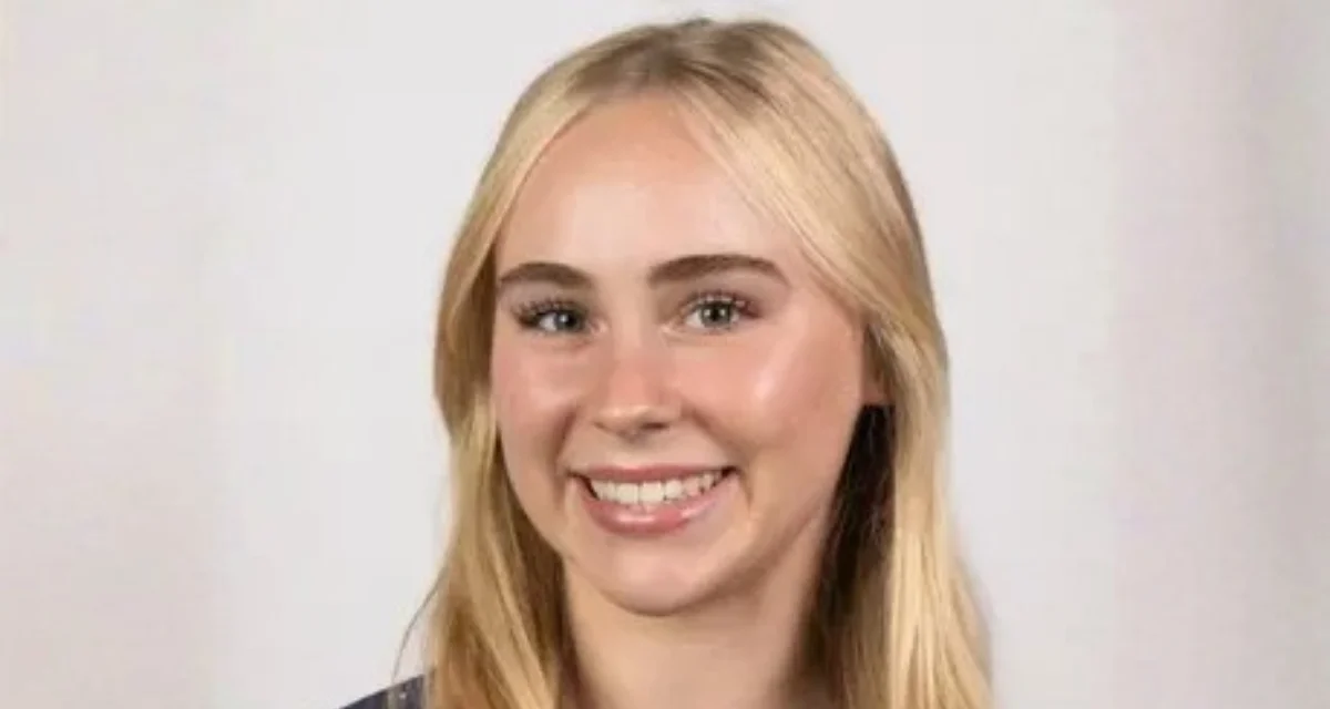 Ellie Kearns, Sophomore