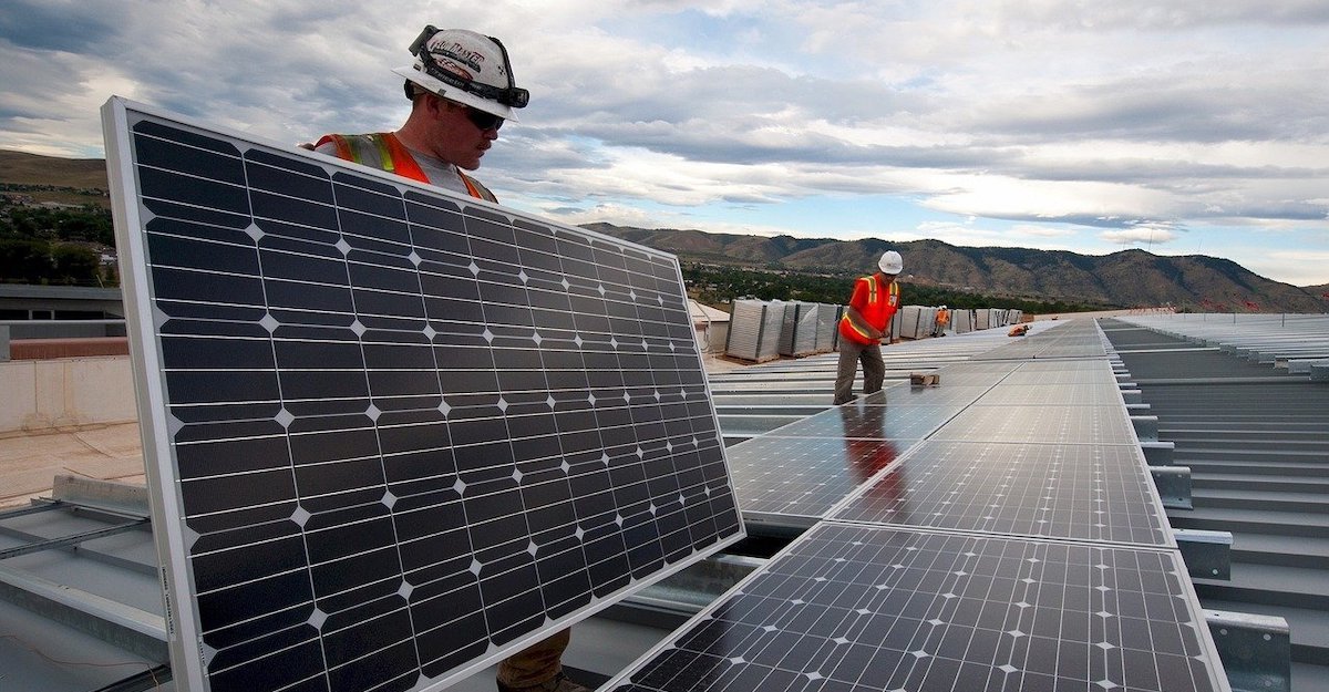 The North Texas Water Municipal District has signed an agreement for solar power from the Laredo area.