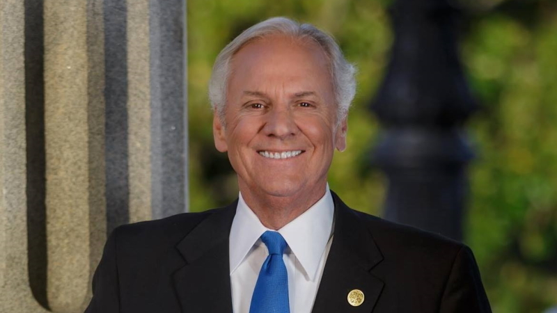 McMaster signs bill prioritizing financial protection of vulnerable South Carolina adults and seniors McMaster signs bill prioritizing financial protection of vulnerable South Carolina adults and seniors