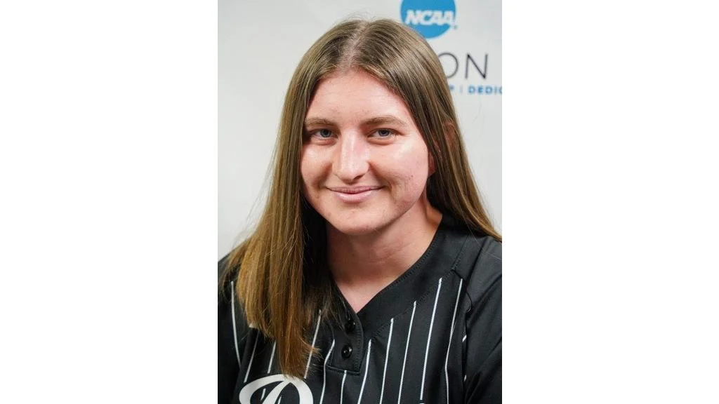 Jamie Burch, former Sinton High School standout’s collegiate team plays on Friday, May 30 in the NCAA Division III Softball Championship