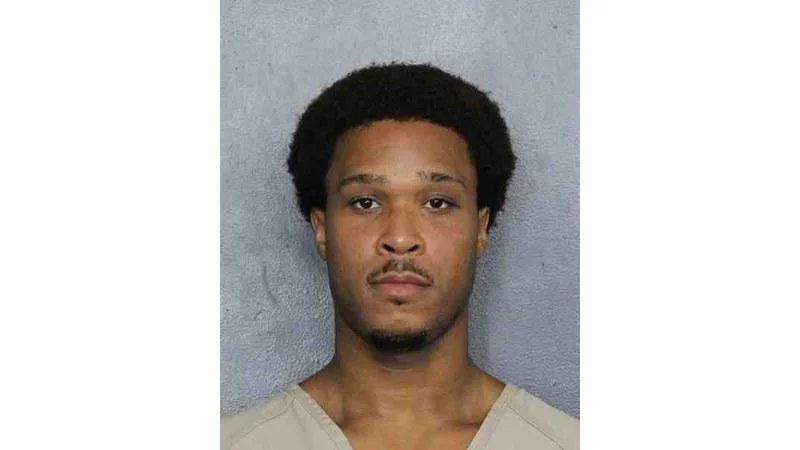 Broward County Main Jail books Derrick Wright on July 1