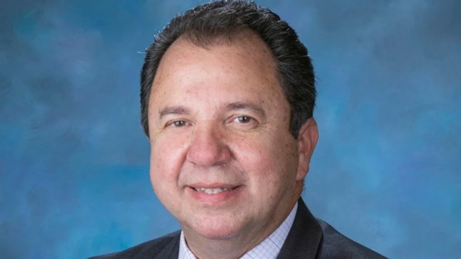 Dr. Mark Everett Campus President