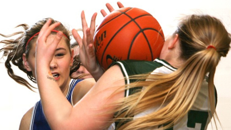 Women’s Basketball Finishes Historic Season in First Round of National Tournament
