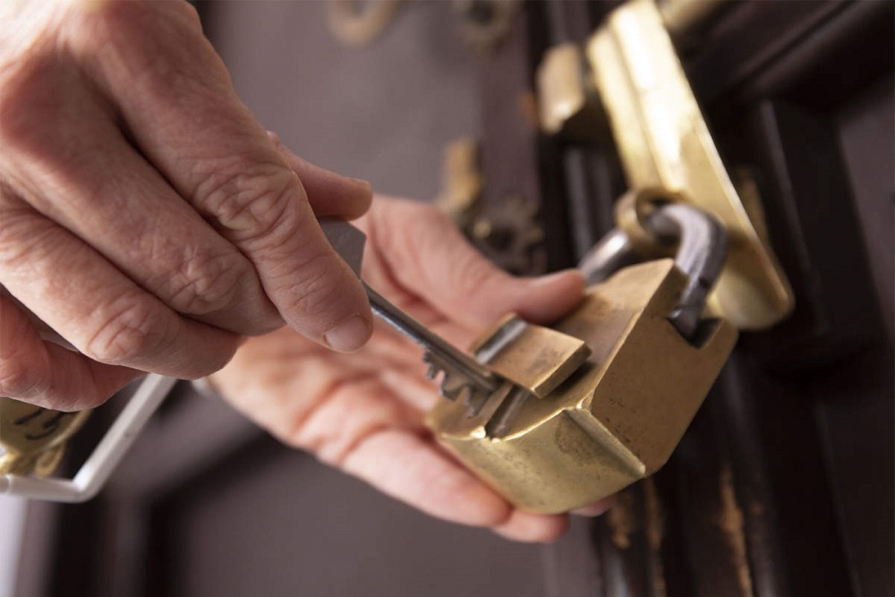 VILLAGE OF TOBACCOVILLE: Village Park Gate Locked at 8 p.m.