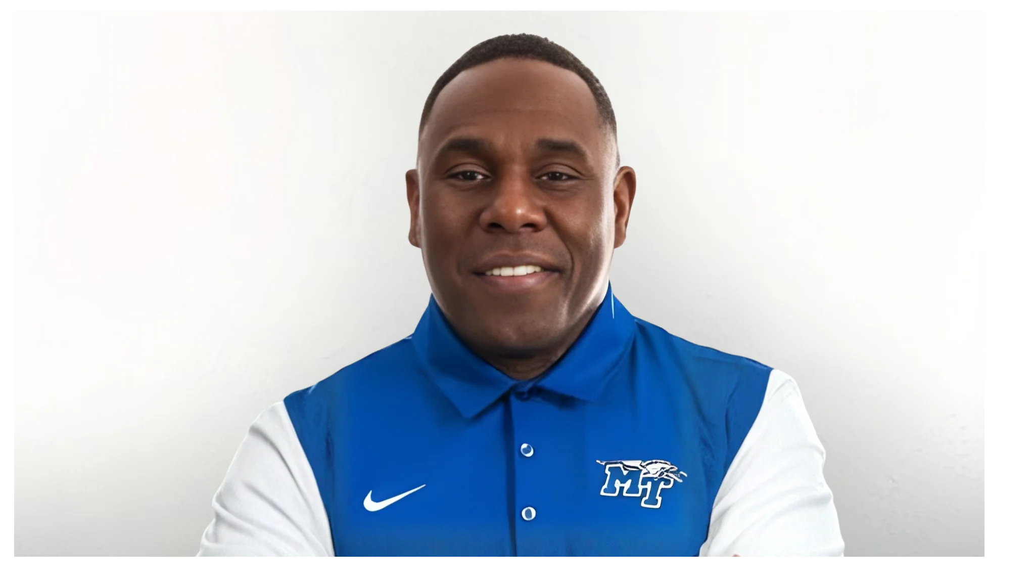 Derek Mason, Head Coach at Middle Tennessee Blue Raiders Men%27s Football - https://goblueraiders.com/ Derek Mason, Head Coach at Middle Tennessee Blue Raiders Men%27s Football - https://goblueraiders.com/