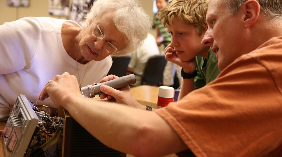 City of Brooklyn Park hosts Hennepin County’s Fix it Clinic on April 8, 2023