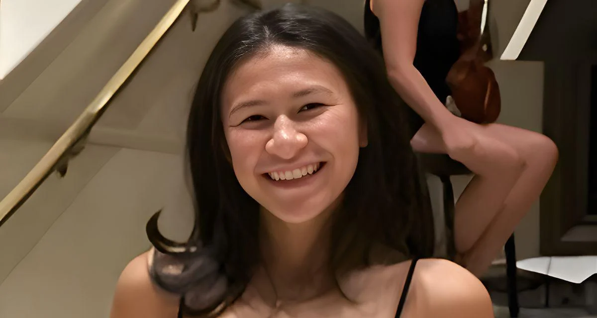 Eliana Gloria, Senior at Modesto High School Eliana Gloria, Senior at Modesto High School