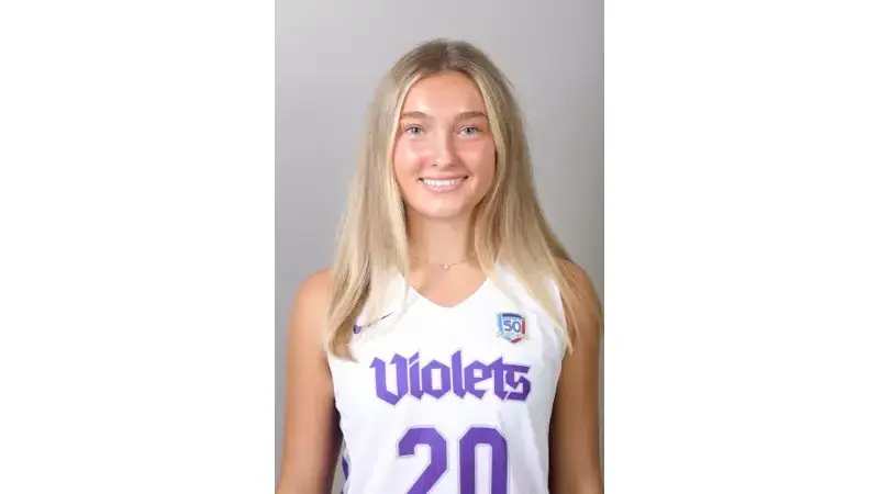 St. Paul Vi Catholic High School standout Brooke Batchelor’s collegiate team won game in NCAA Division III Basketball Championship Tournament on Saturday, March 22