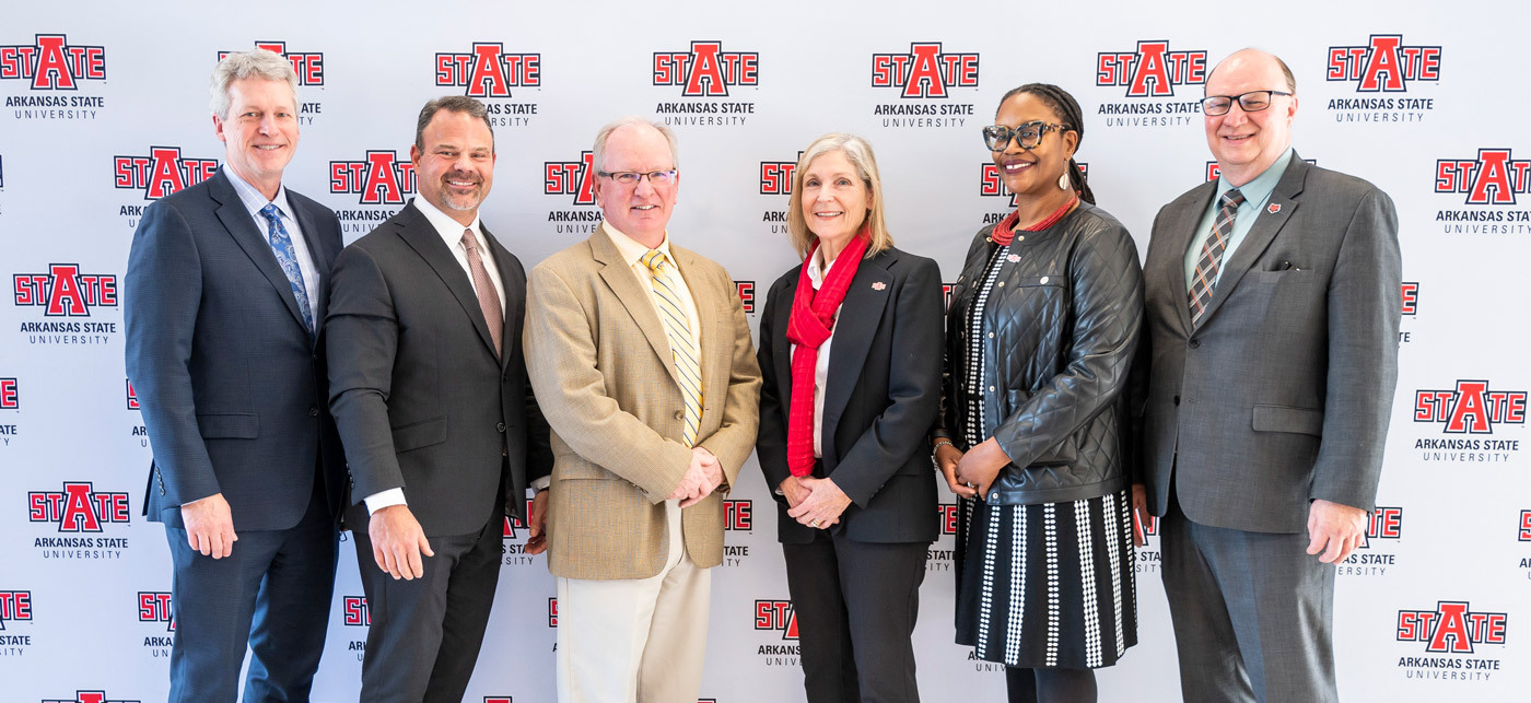 Chancellor Announces Update on College Of Veterinary Medicine Project