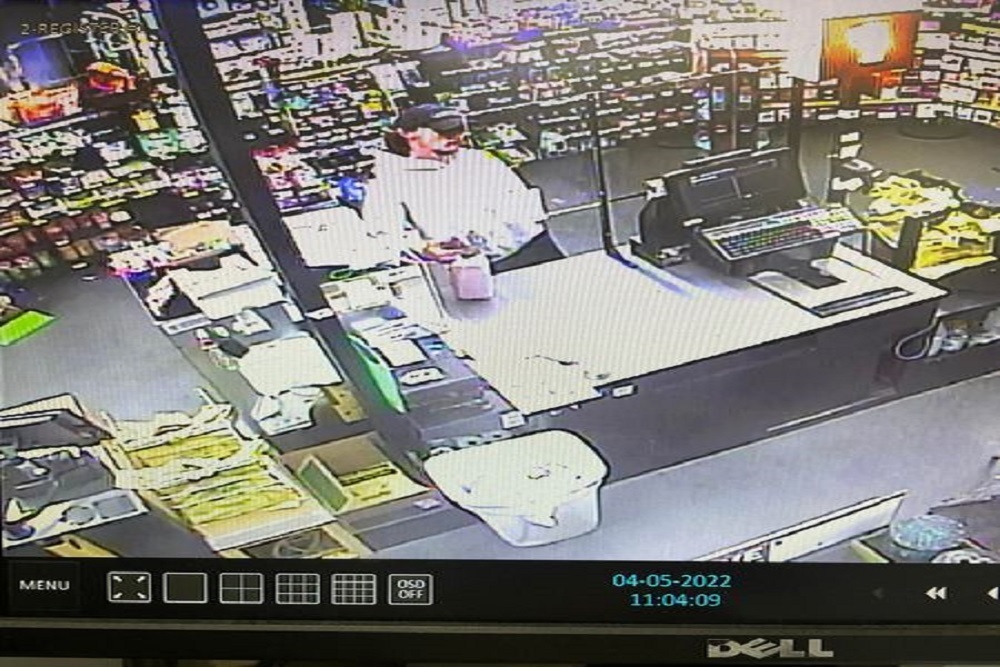 Pearl River County Sheriff’s Department Looking for the Communities Help to Identify This Individual Pearl River County Sheriff’s Department Looking for the Communities Help to Identify This Individual