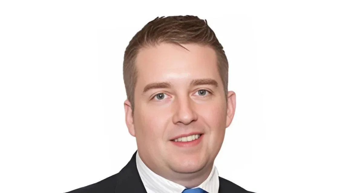 Alex Kelly, Secretary