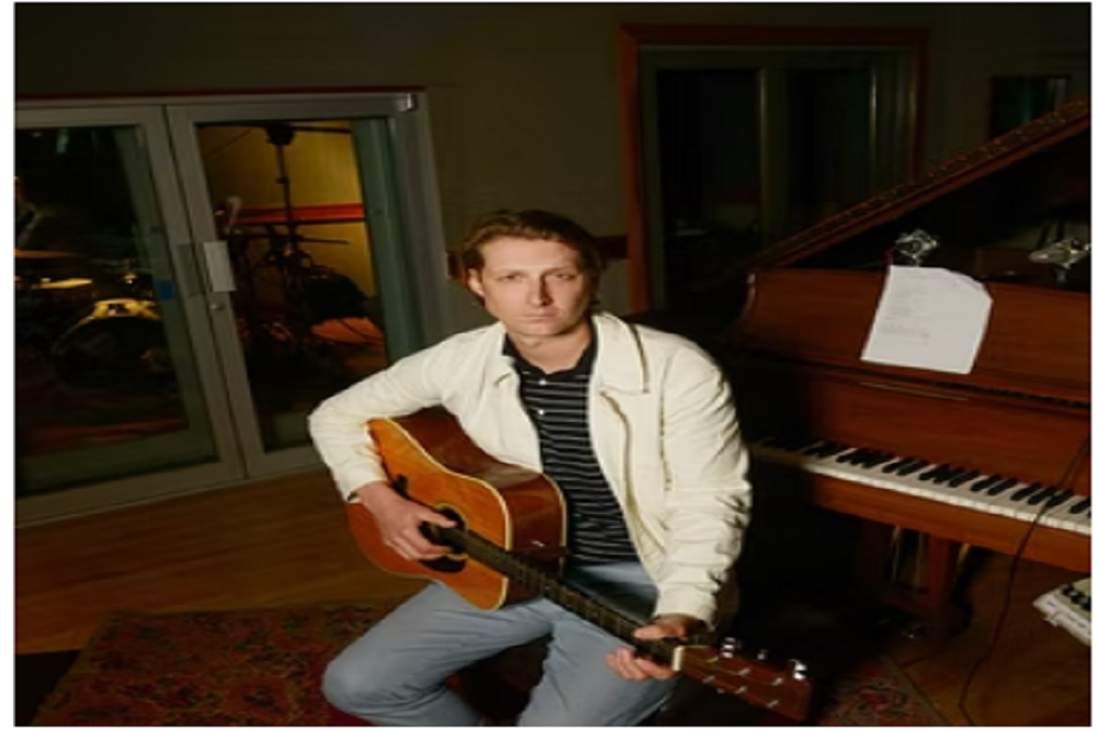 City of Minneapolis: Eric Hutchinson: The Music & Storyteller Sessions