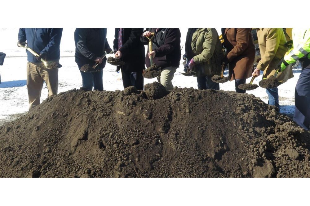 Oxford students conduct groundbreaking research at Emory’s Hatchery