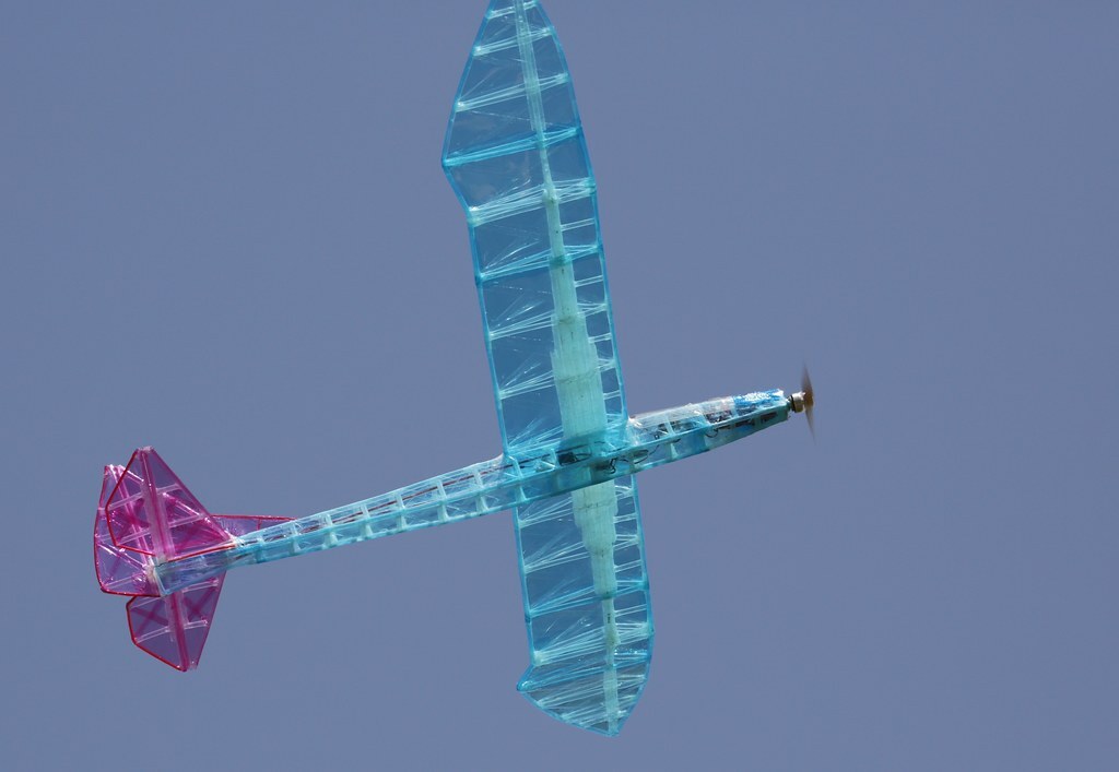 Third Thursday Thrills – Straw Airplanes -RESCHEDULED TO 02/23/2023 on Feb. 16