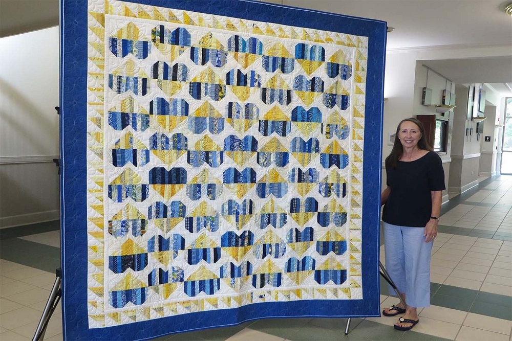 Hearts for Ukraine quilt raffle to benefit Ukraine Hearts for Ukraine quilt raffle to benefit Ukraine