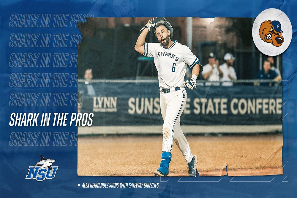 Hernandez Signs Professional Contract