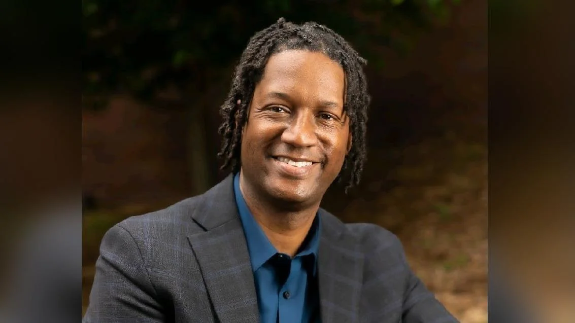 Wake Forest trustees grant tenure and promotion to business school faculty