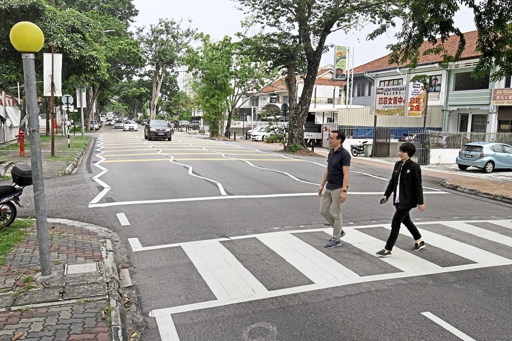CITY OF ELK RIVER: Crosswalk enforcement on the radar of Elk River Police Department on/around School Street! CITY OF ELK RIVER: Crosswalk enforcement on the radar of Elk River Police Department on/around School Street!