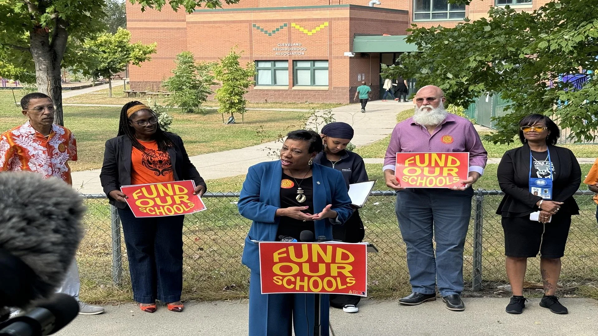 Georgia ranks 39 among U.S. states for teacher starting salary