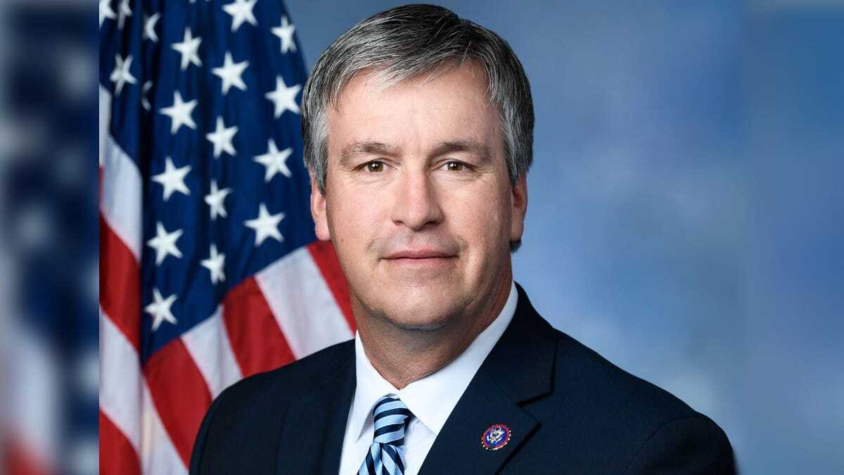 Rep. Barry Moore questions FBI Director Wray on FBI misconduct