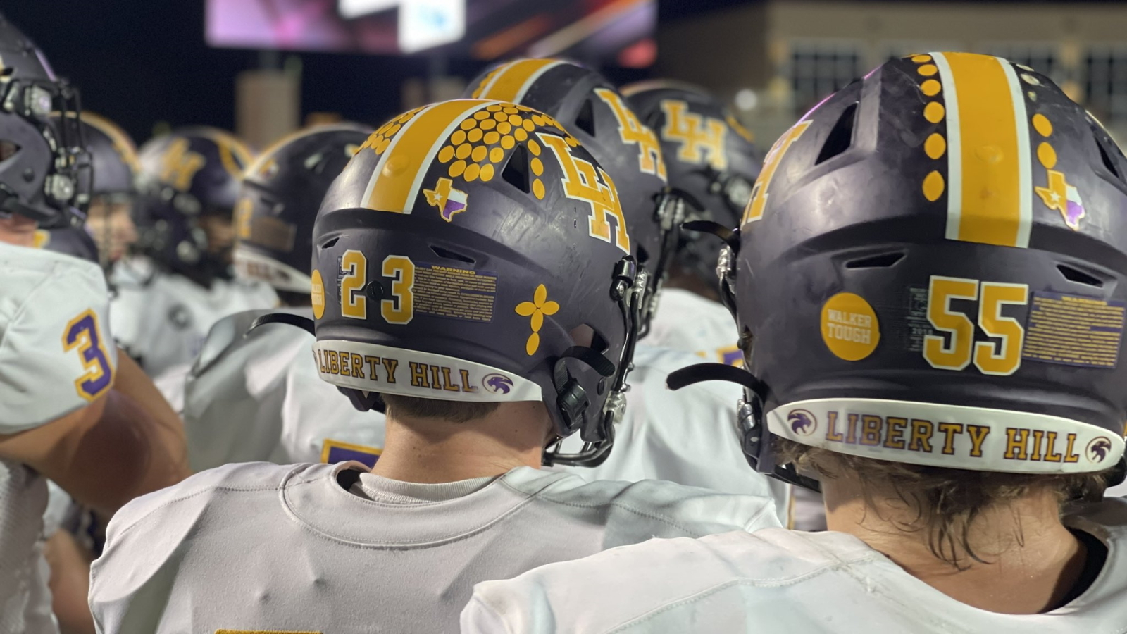Liberty Hill narrowly slips past Alamo Heights 43-40, advances to state semifinals