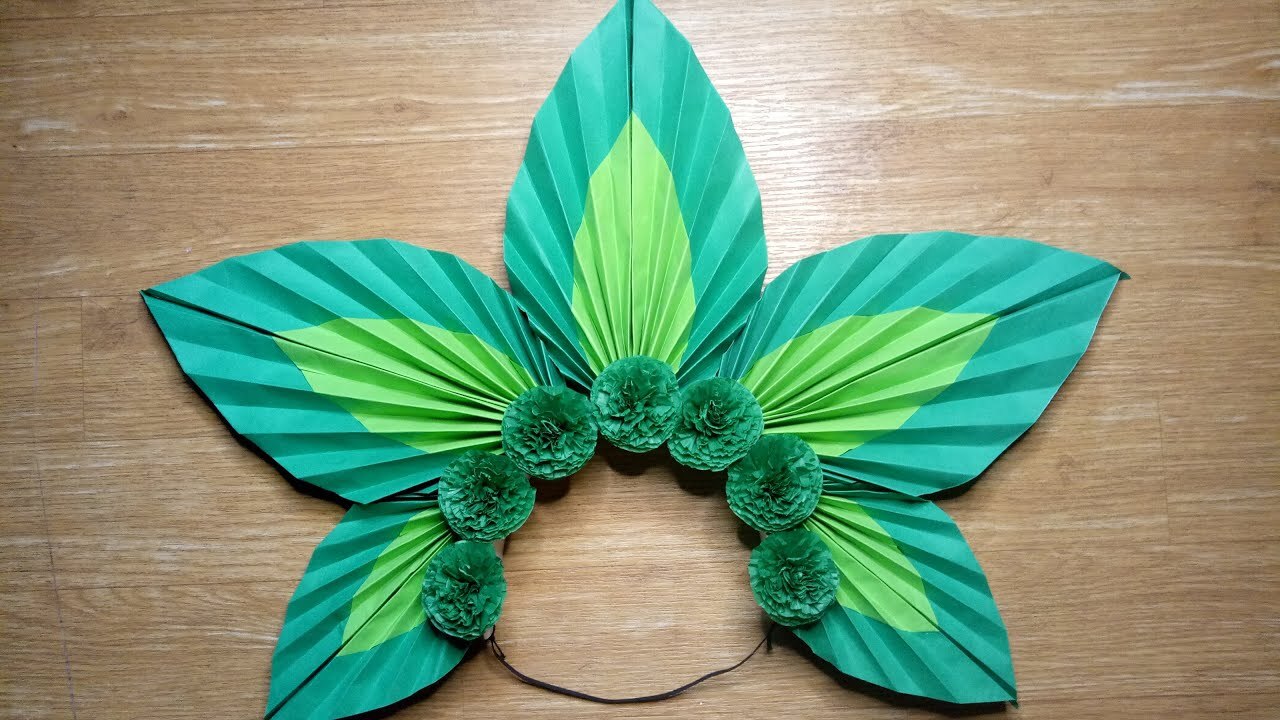 Artistic volunteers needed to help build costume headpieces for upcoming play on December 29 Artistic volunteers needed to help build costume headpieces for upcoming play on December 29
