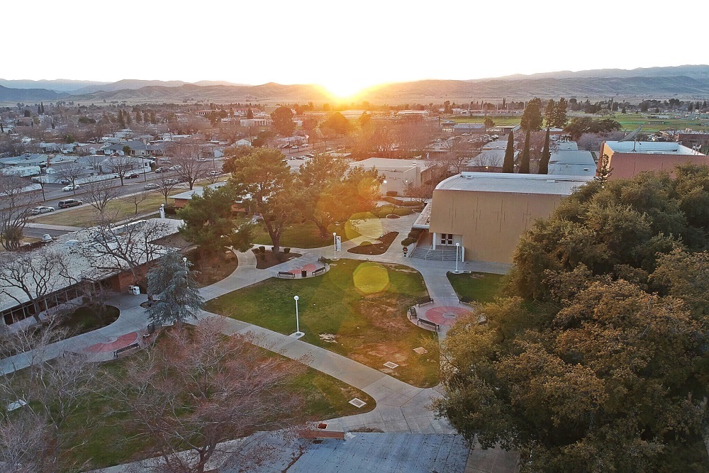 West Hills College Coalinga Hosts Career Fair West Hills College Coalinga Hosts Career Fair