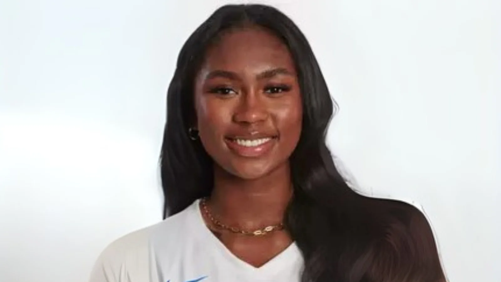 Cheridyn Leverette, Junior outside hitters