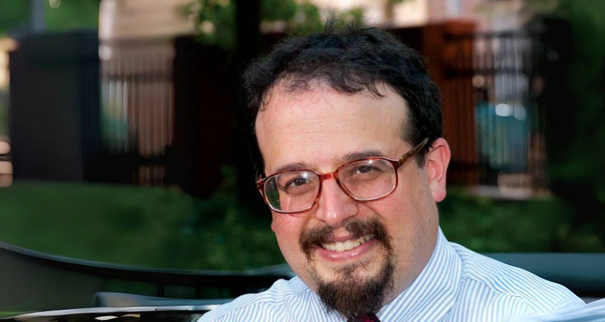 Stuart Shapiro, Dean and Professor