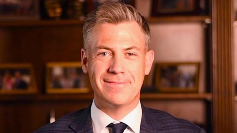 Jim Banks highlights economic policies in recent tweets