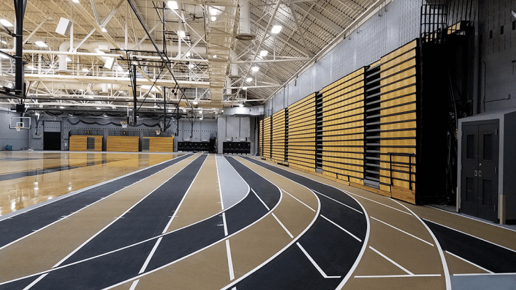 Richards secures victory at Mastodon Invitational’s heptathlon