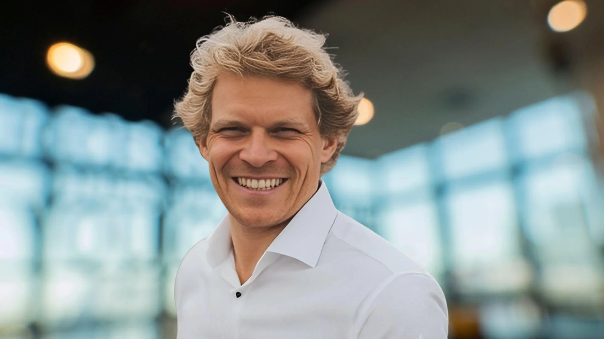 Julian Hosp, Founder of Cake DeFi - Facebook